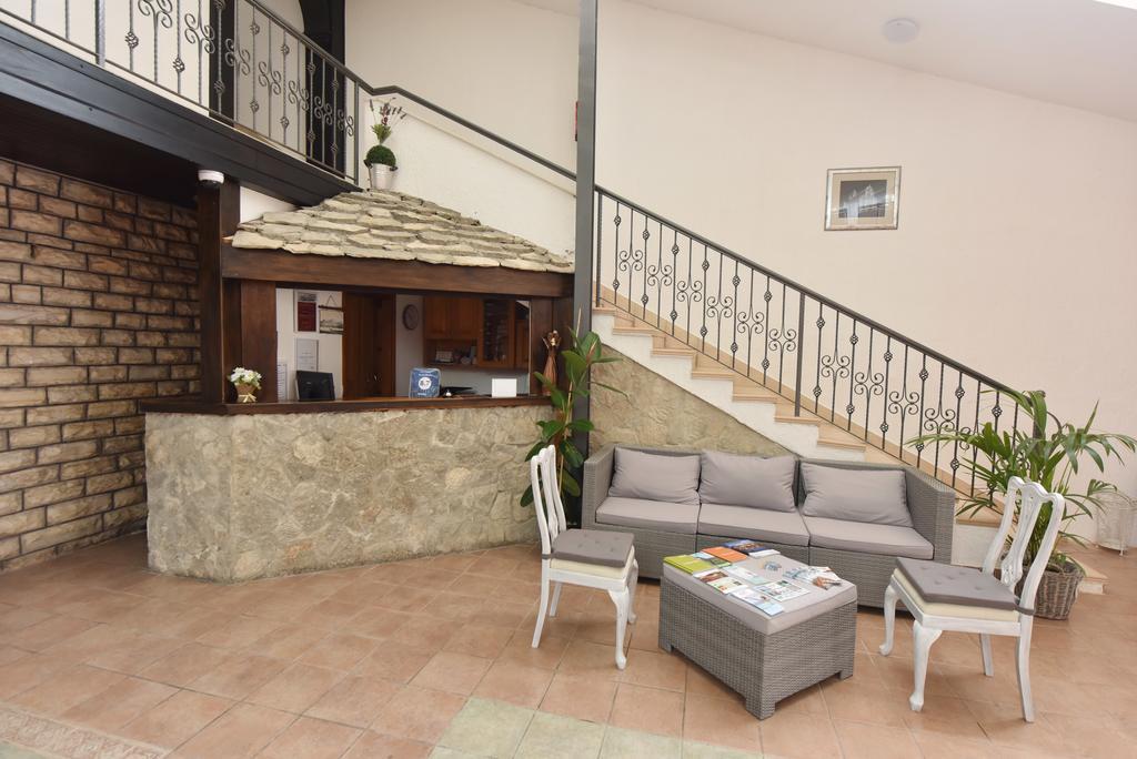 Bed and Breakfast Pansion Karoca à Vodice Extérieur photo
